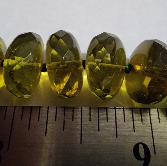 Green Amber Facet Necklace - Picture 4 of 9